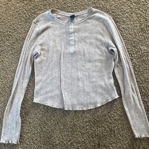 Light purple sleeve shirt